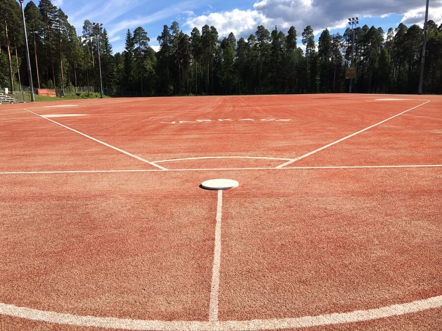 Ilmoittautuminen auki: Pesäpallon Kontioiden SM-turnaus sekä ”Sampea ja Samppanjaa” Varkaudessa 11.-12.8.