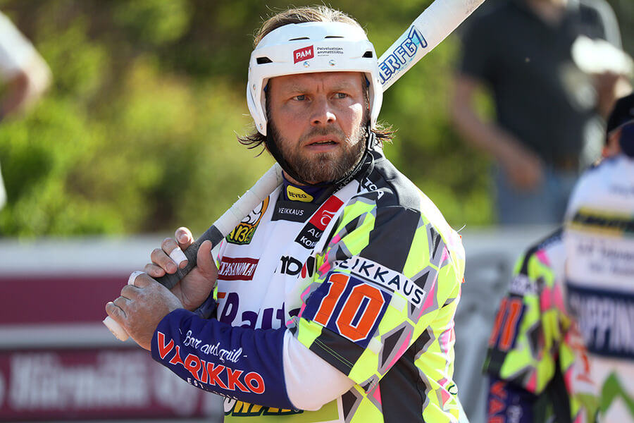 Sami Joukainen pelaa jäähyväisottelunsa Puijon Pesiksen paidassa