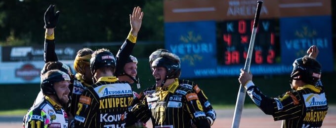 Kouvolan Pallonlyöjät on Superpesiksen yleisömagneetti