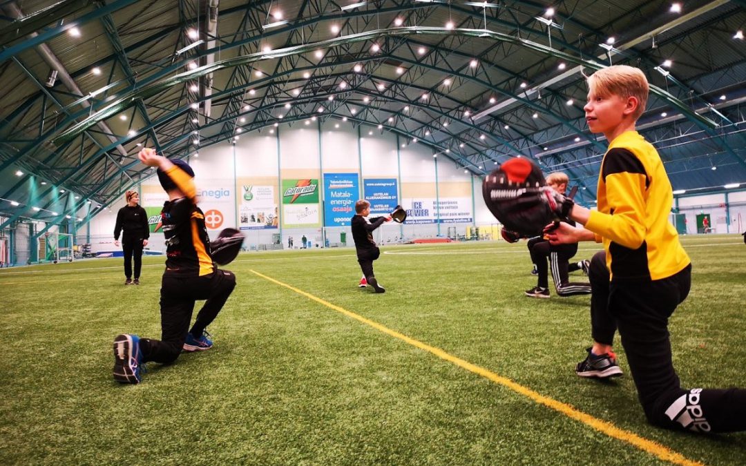 Yläkoululeirityksen 2021-22 haku auki, viimeksi hakijamäärät yllättivät – ”hakemukseen kannattaa panostaa”